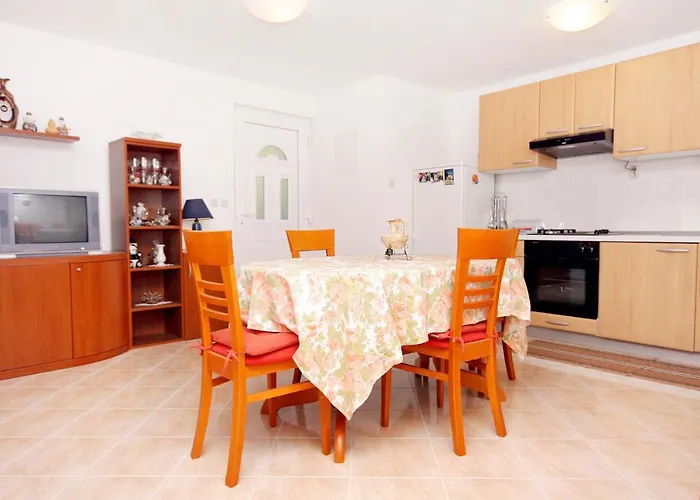 By The Sea Basina, Hvar - 9673 *